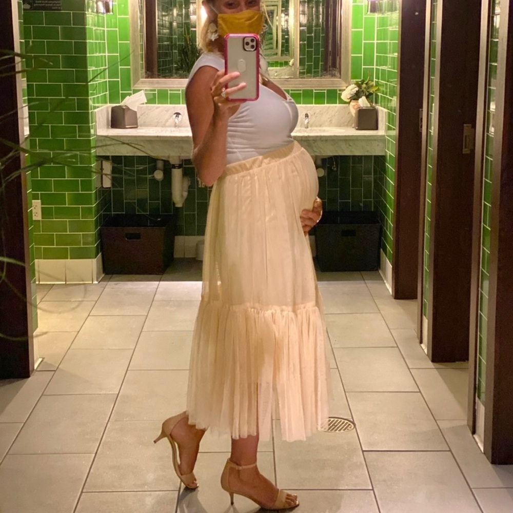 ❤️HOST PICK❤️H&M MAMA Tulle skirt Size Medium (Maternity) - Picture 2 of 14